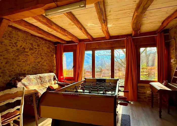 펜션 Uchalos La Grange Pyrenees