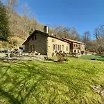 Uchalos La Grange Pyrenees Dom wakacyjny Sengouagnet