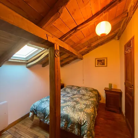 Holiday home Uchalos La Grange Pyrenees Sengouagnet