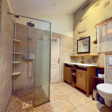 Uchalos La Grange Pyrenees Holiday home Sengouagnet