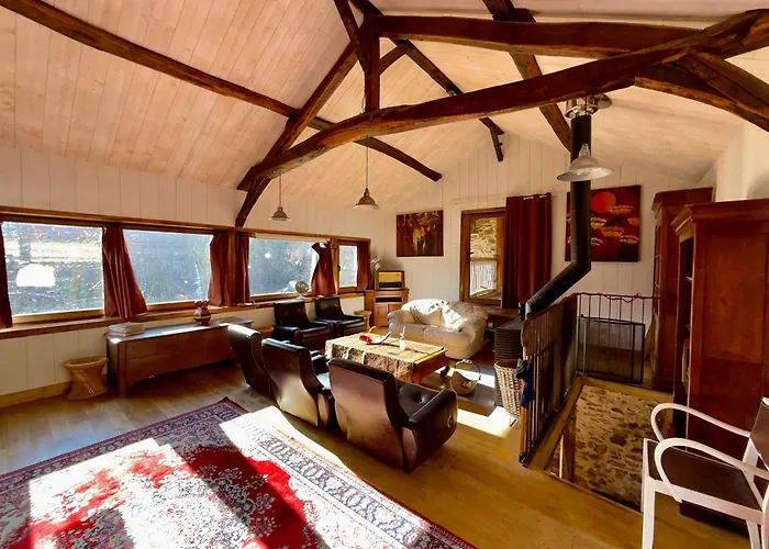 Uchalos La Grange Pyrenees 別荘 Sengouagnet